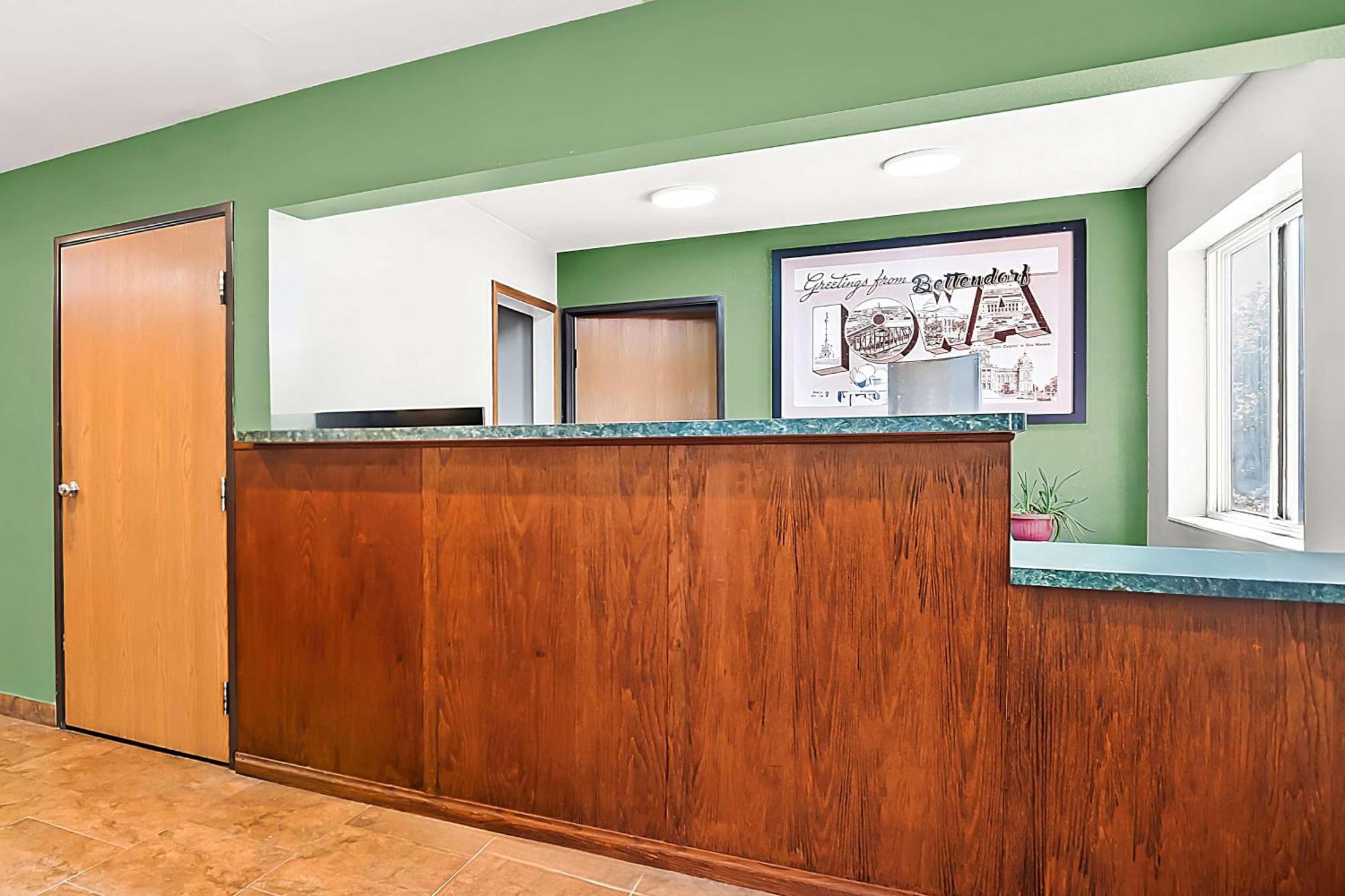 Surestay Plus Hotel By Best Western Bettendorf Buitenkant foto